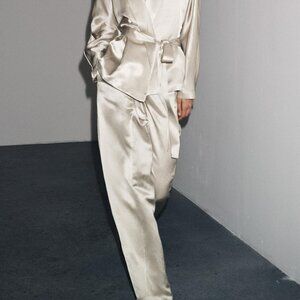 BNWT Zara Collection White Satin Pants wtih Darts Size Small